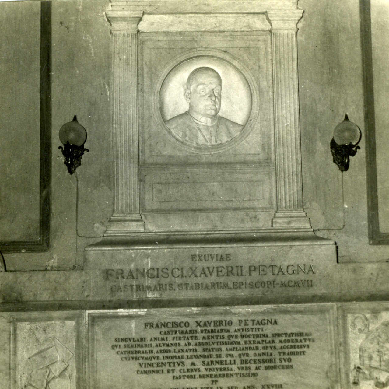 ritratto del vescovo Petagna (monumento funebre) - bottega napoletana (sec. XIX)