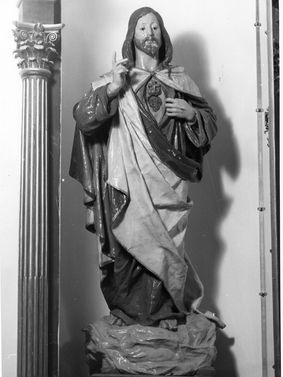 Sacro Cuore di Gesù (statua) - bottega napoletana (sec. XX)