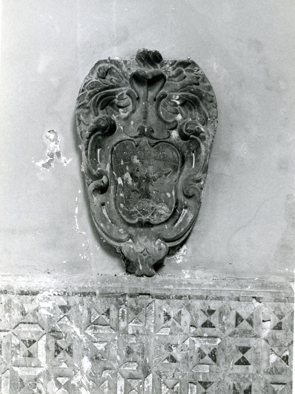 stemma (rilievo) - bottega napoletana (metà sec. XVII)