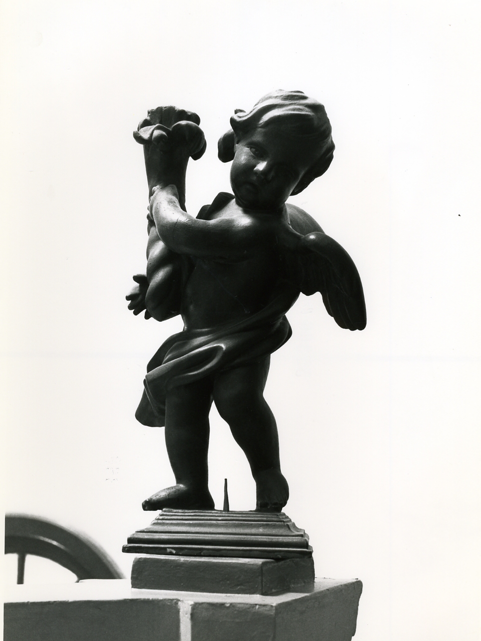 PUTTO (SCULTURA, SERIE) - AMBITO NAPOLETANO (Metà sec. XIX)