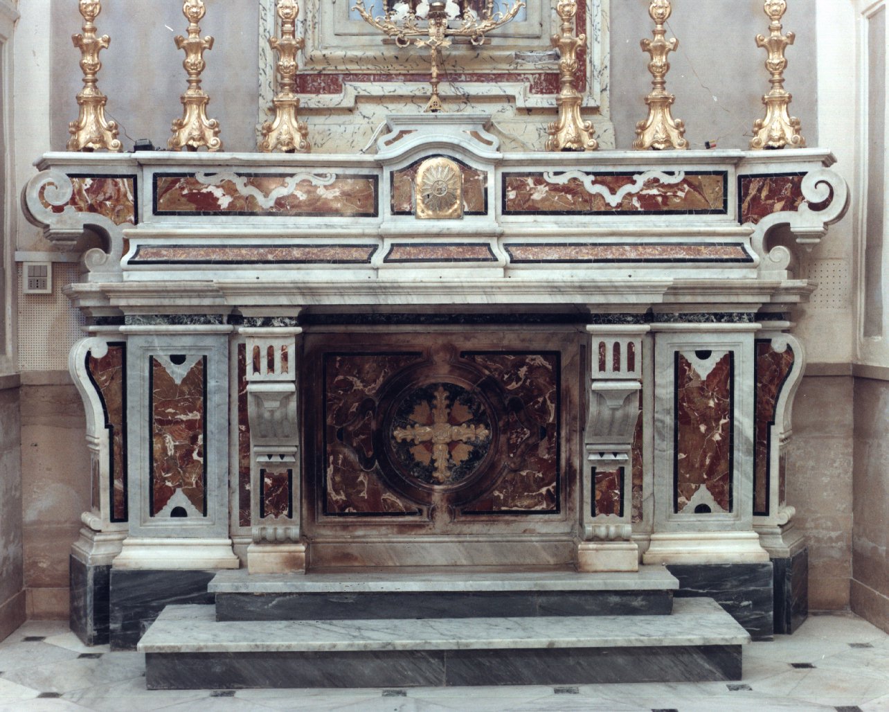 altare, insieme di Troccola Domenico Antonio (sec. XVIII)