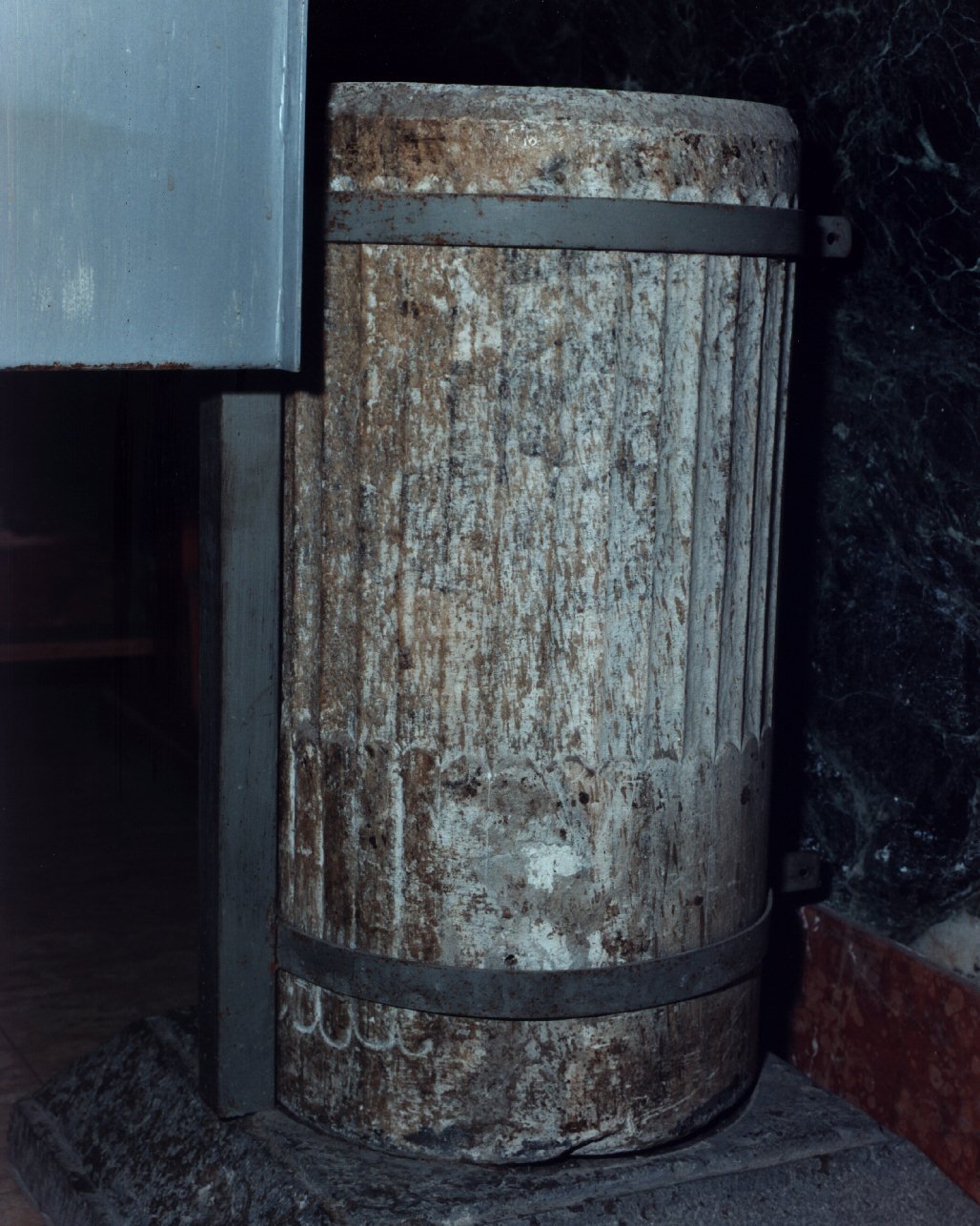 colonna, frammento - bottega napoletana (sec. XVI)