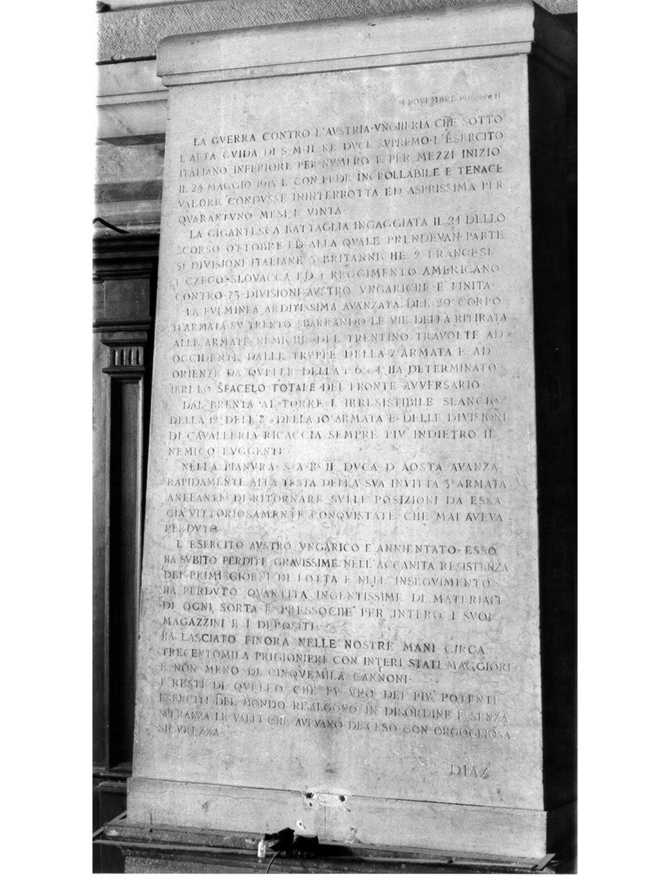 STELE INCISA - BOTTEGA NAPOLETANA (SECONDO QUARTO sec. XX)