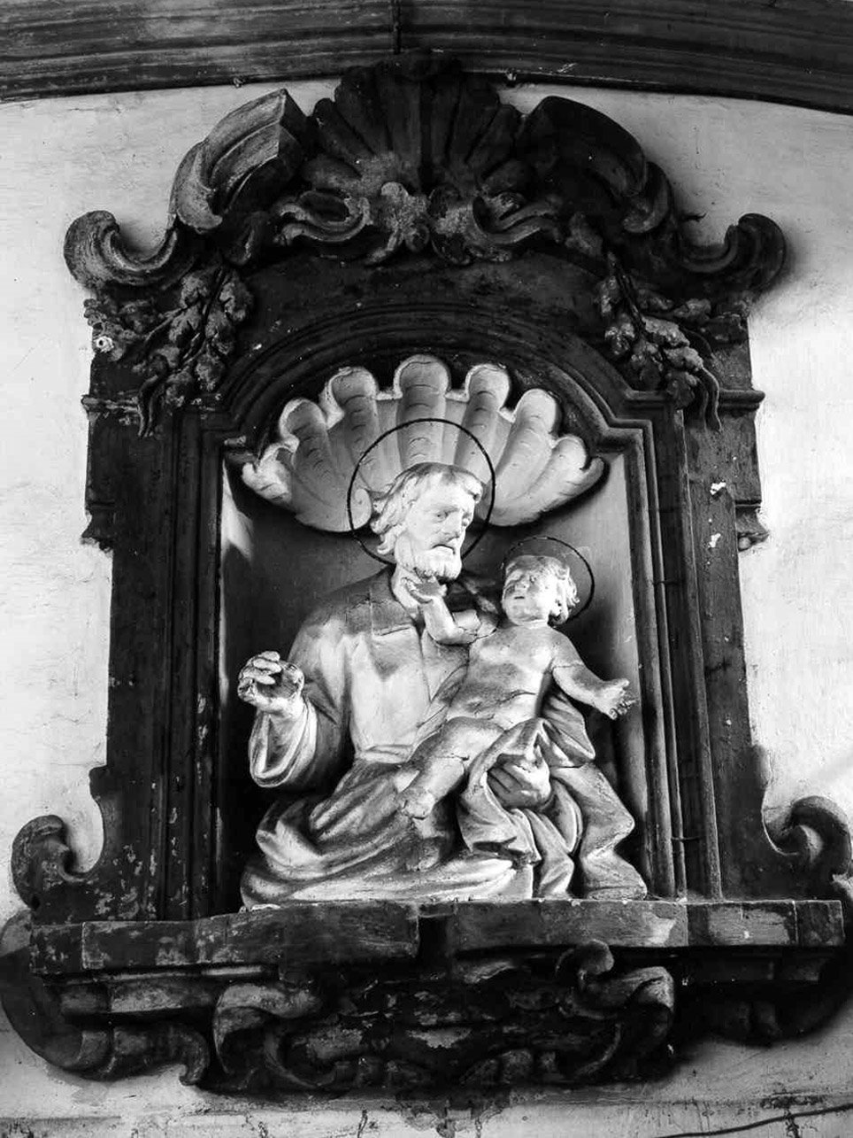 San Giuseppe e Gesù Bambino (rilievo) - bottega napoletana (prima metà sec. XVIII)