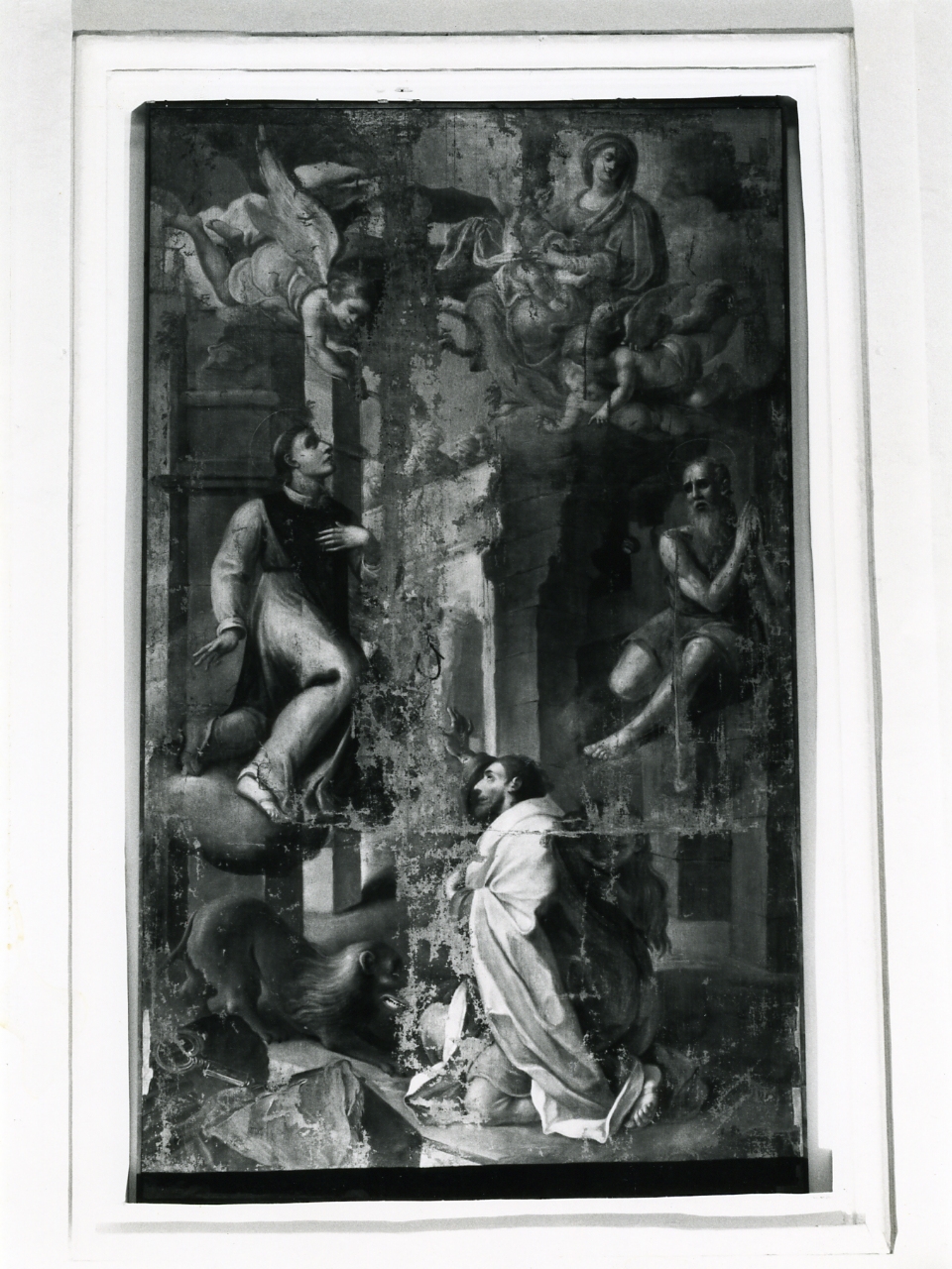 Madonna in gloria (dipinto) di Romeo Antonio (sec. XVIII)