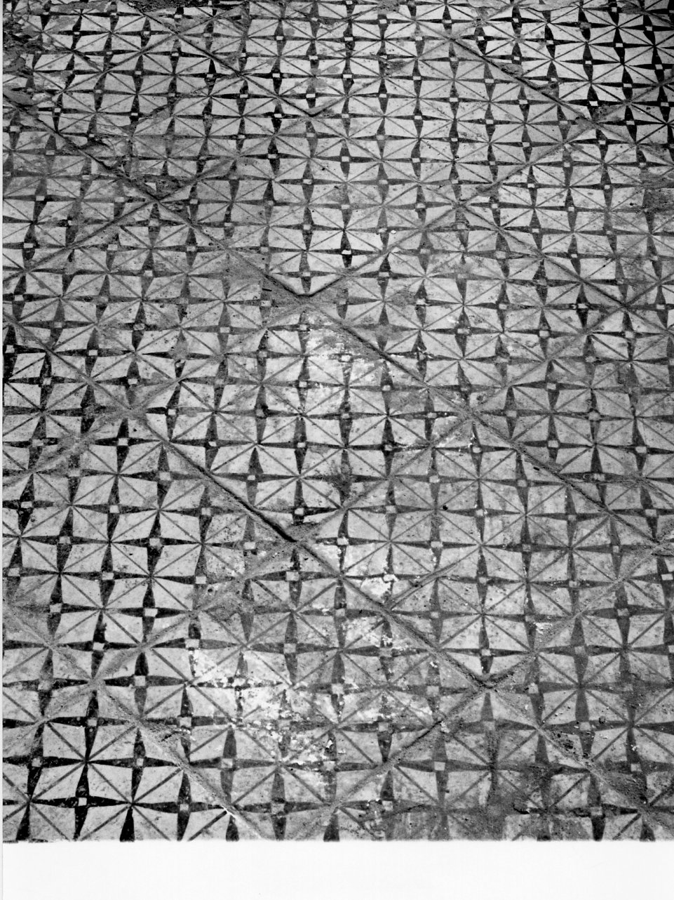 pavimento a mattonelle - bottega napoletana (fine sec. XIX)
