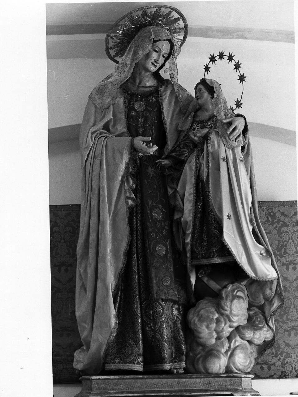 Maria Vergine bambina e Sant'Anna (gruppo scultoreo) - bottega napoletana (prima metà sec. XIX)