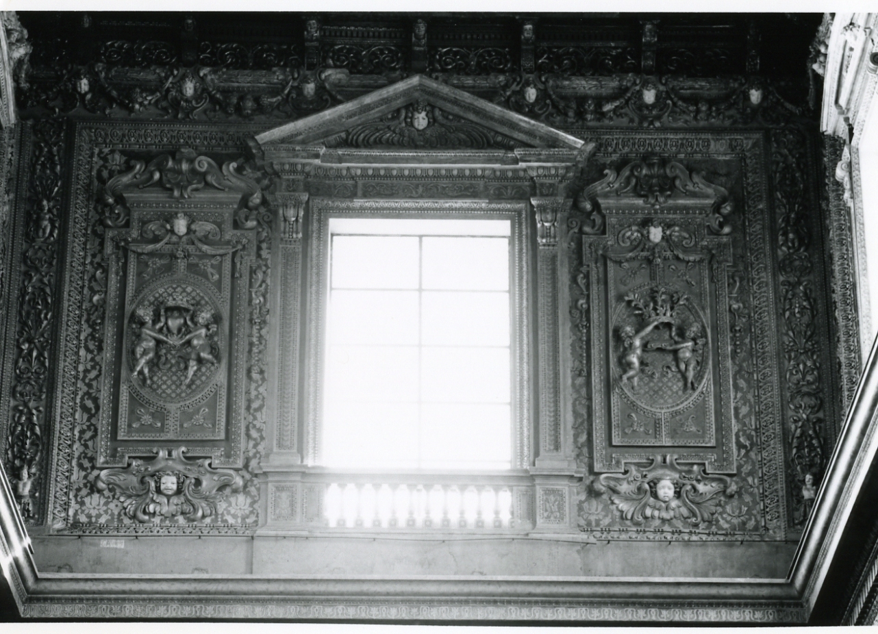 motivi decorativi vegetali con putti alati (decorazione plastico-architettonica) di Lazzari Jacopo, Di Bartolomeo Dionisio (prima metà sec. XVII)