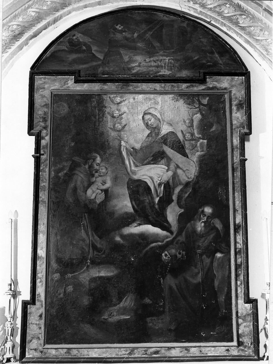 San Francesco d'Assisi riceve Gesù Bambino dalla Madonna alla presenza di San Domenico e Sant'Agostino (dipinto) di Calise Cesare (sec. XVII)