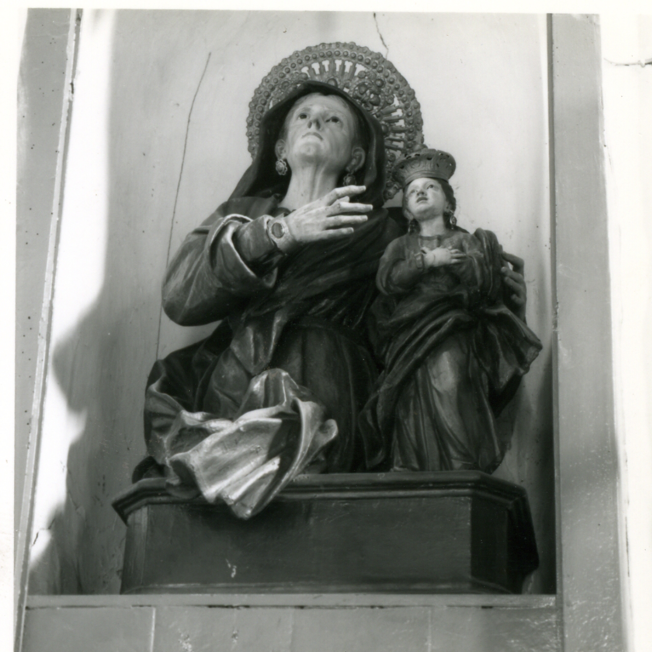 Maria Vergine bambina e Sant'Anna (gruppo scultoreo) - ambito campano (metà sec. XIX)