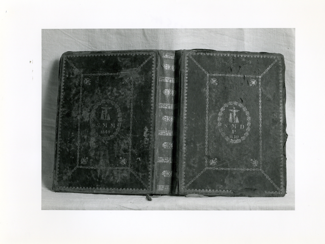 coperta di libro liturgico - bottega napoletana (sec. XIX)