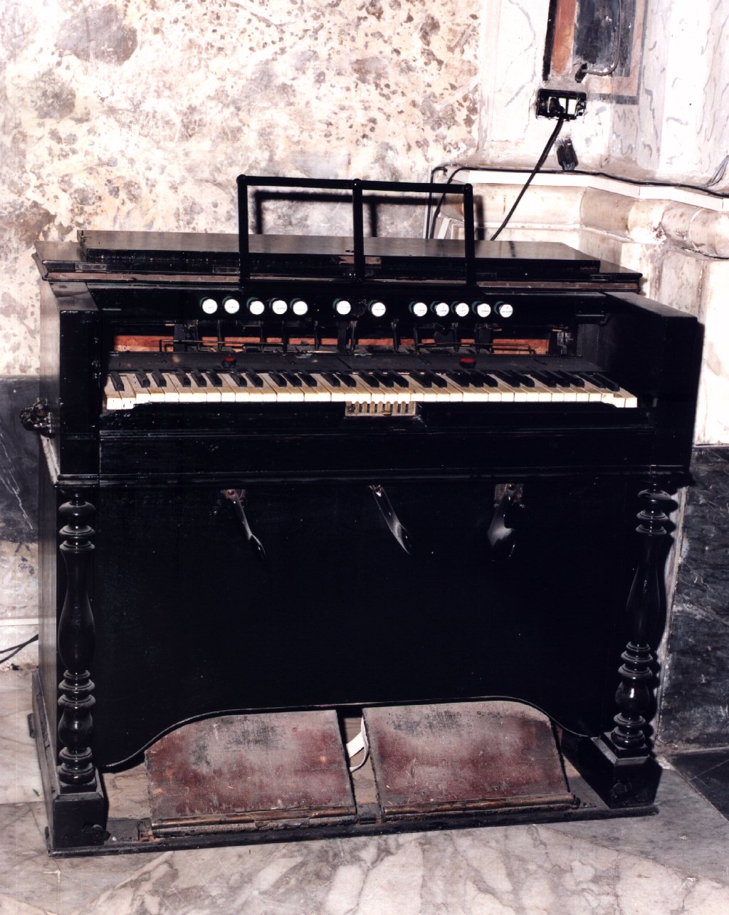 organo - bottega italiana (prima metà sec. XX)