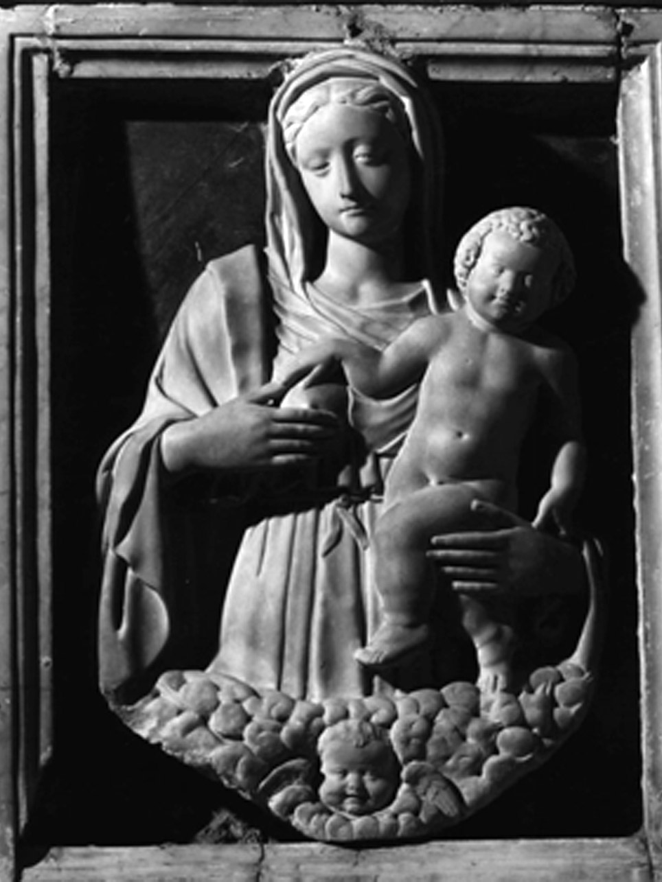 Madonna con Bambino (rilievo, elemento d'insieme) - bottega napoletana (sec. XVI)
