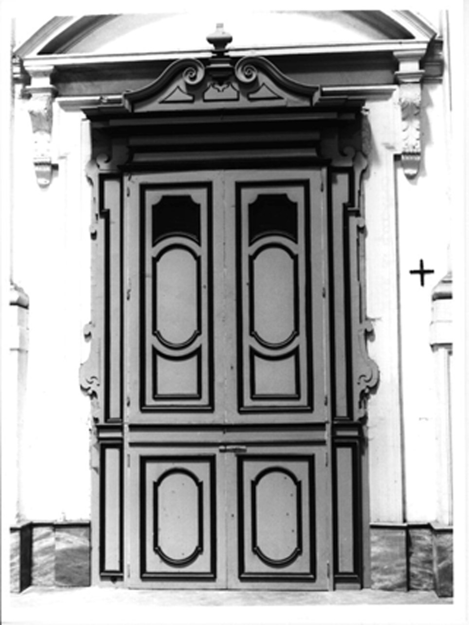 porta, serie - bottega napoletana (metà sec. XVIII)