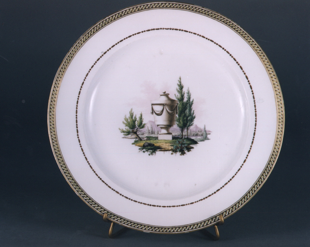 paesaggio (piatto) - manifattura di Meissen (secc. XVIII/ XIX)