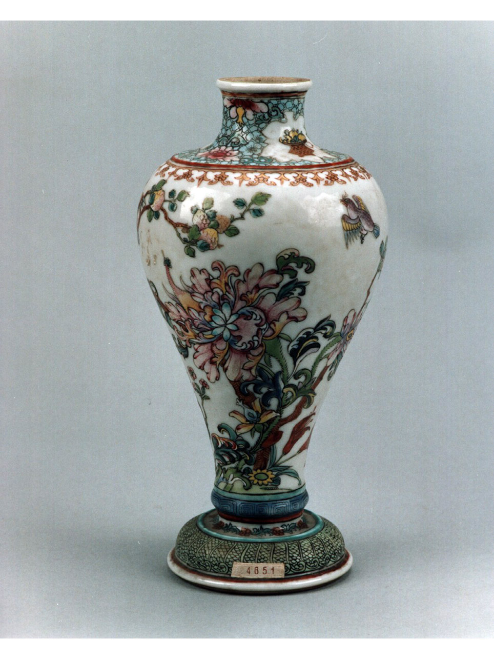 motivi decorativi floreali (vasetto) - manifattura cinese (sec. XVIII)