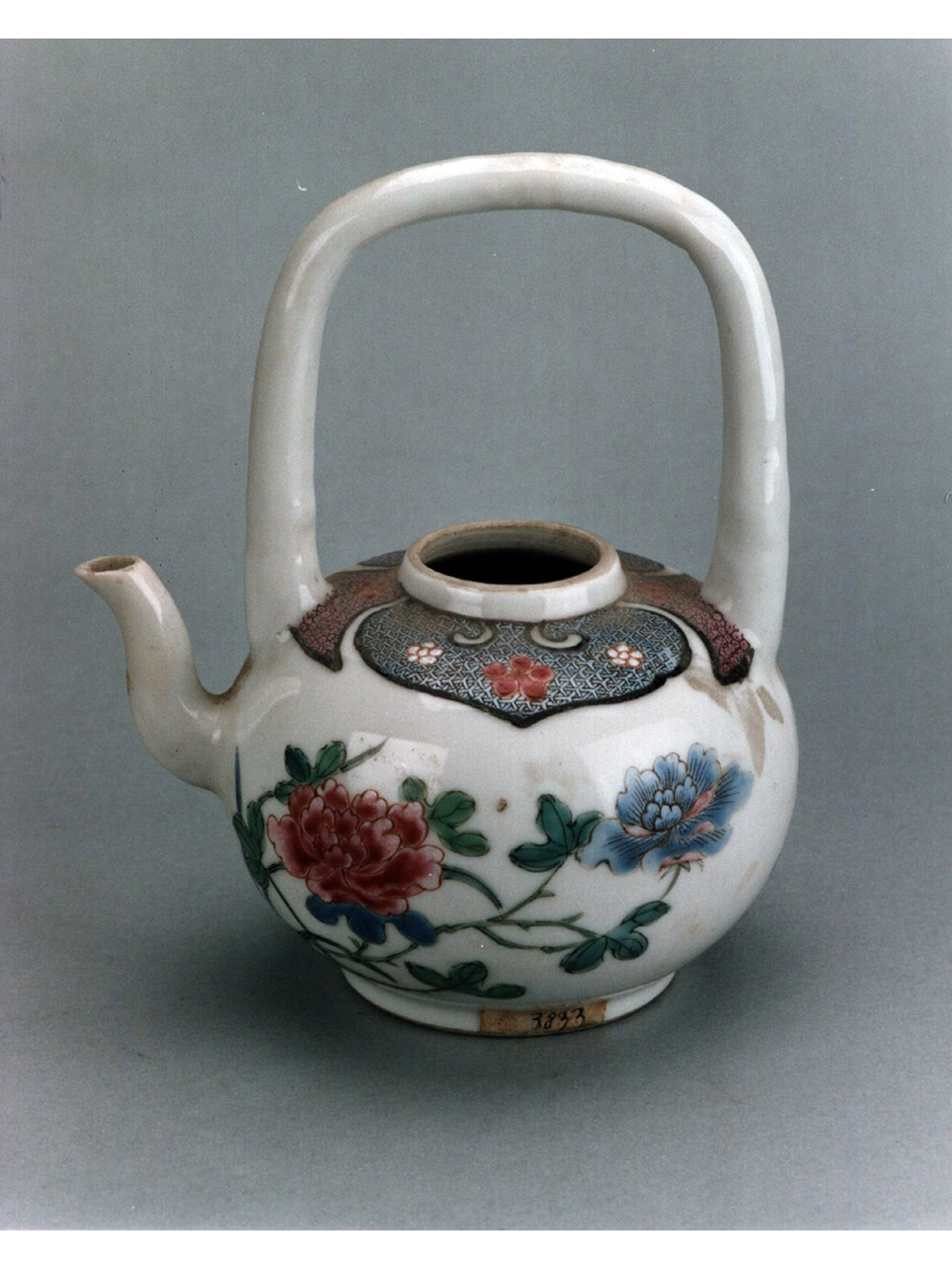 motivi decorativi floreali (teiera) - manifattura cinese (sec. XVIII)