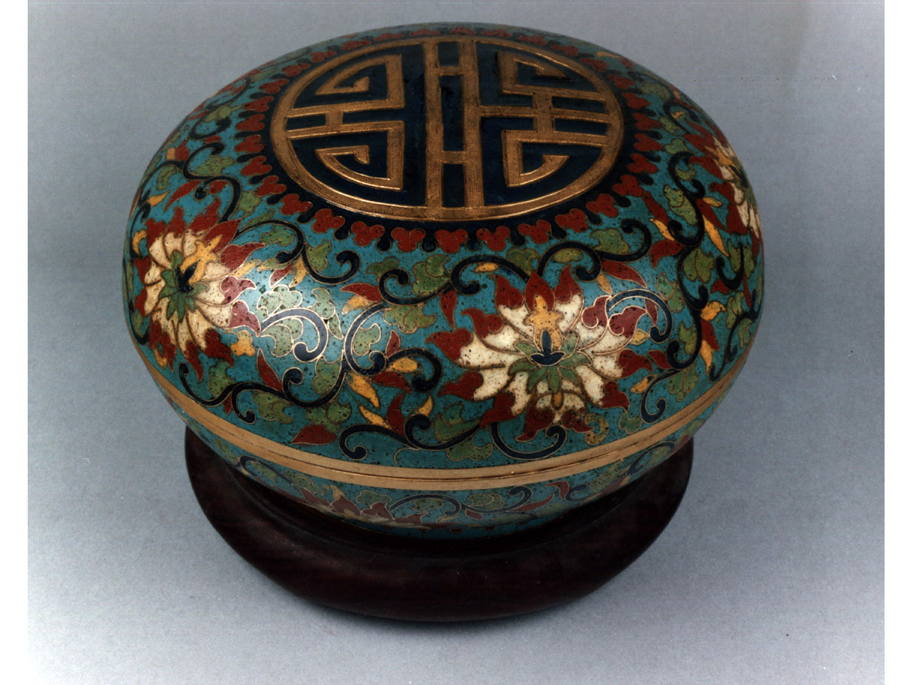 motivi decorativi geometrici e vegetali (scatola) - manifattura cinese (sec. XVIII)