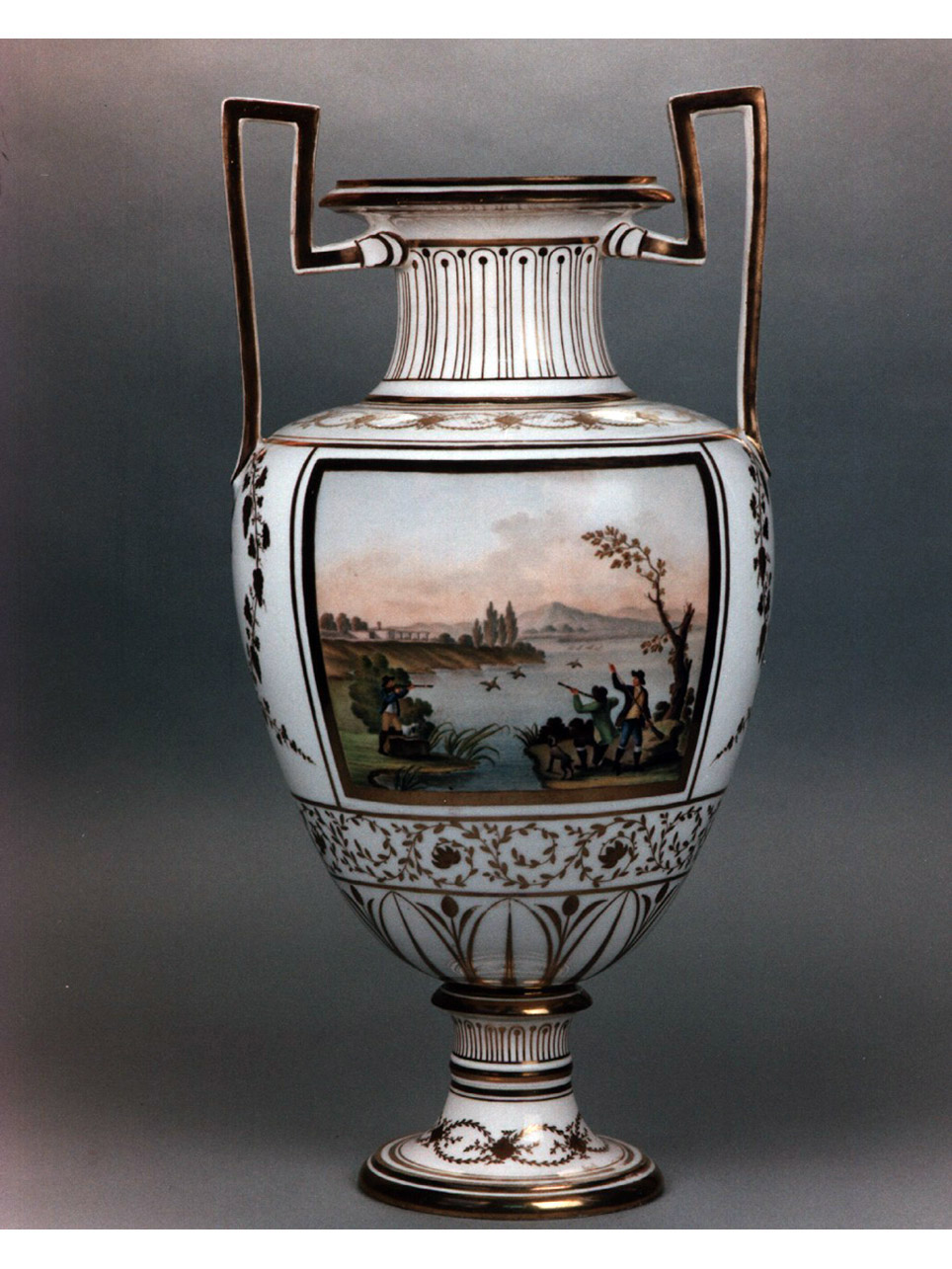 scena di caccia (vaso) - Real Fabbrica di Napoli (sec. XVIII)