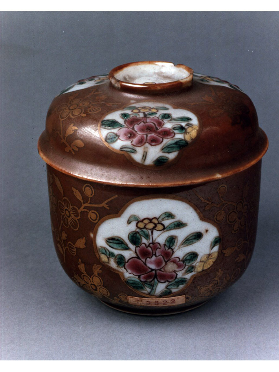 motivi decorativi floreali (scatola) - manifattura cinese (sec. XVIII)