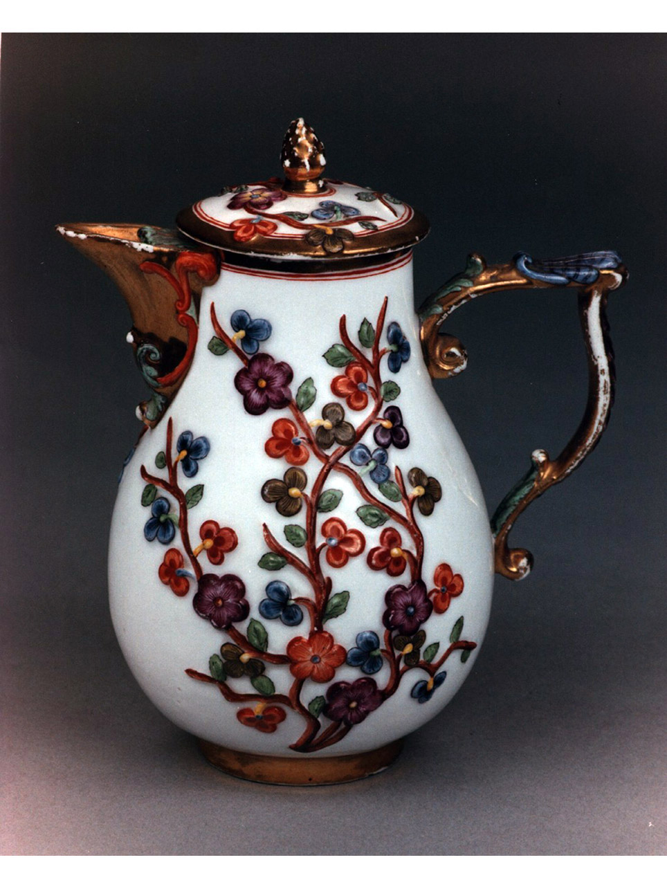 motivi decorativi floreali (caffettiera) - manifattura di Meissen (sec. XVIII)