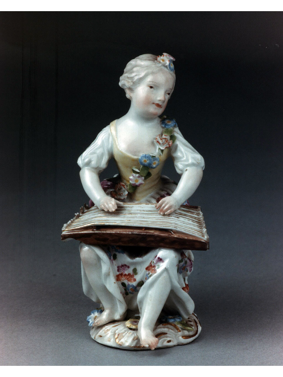 figura femminile con cetra (statuetta) - manifattura di Meissen (sec. XVIII)