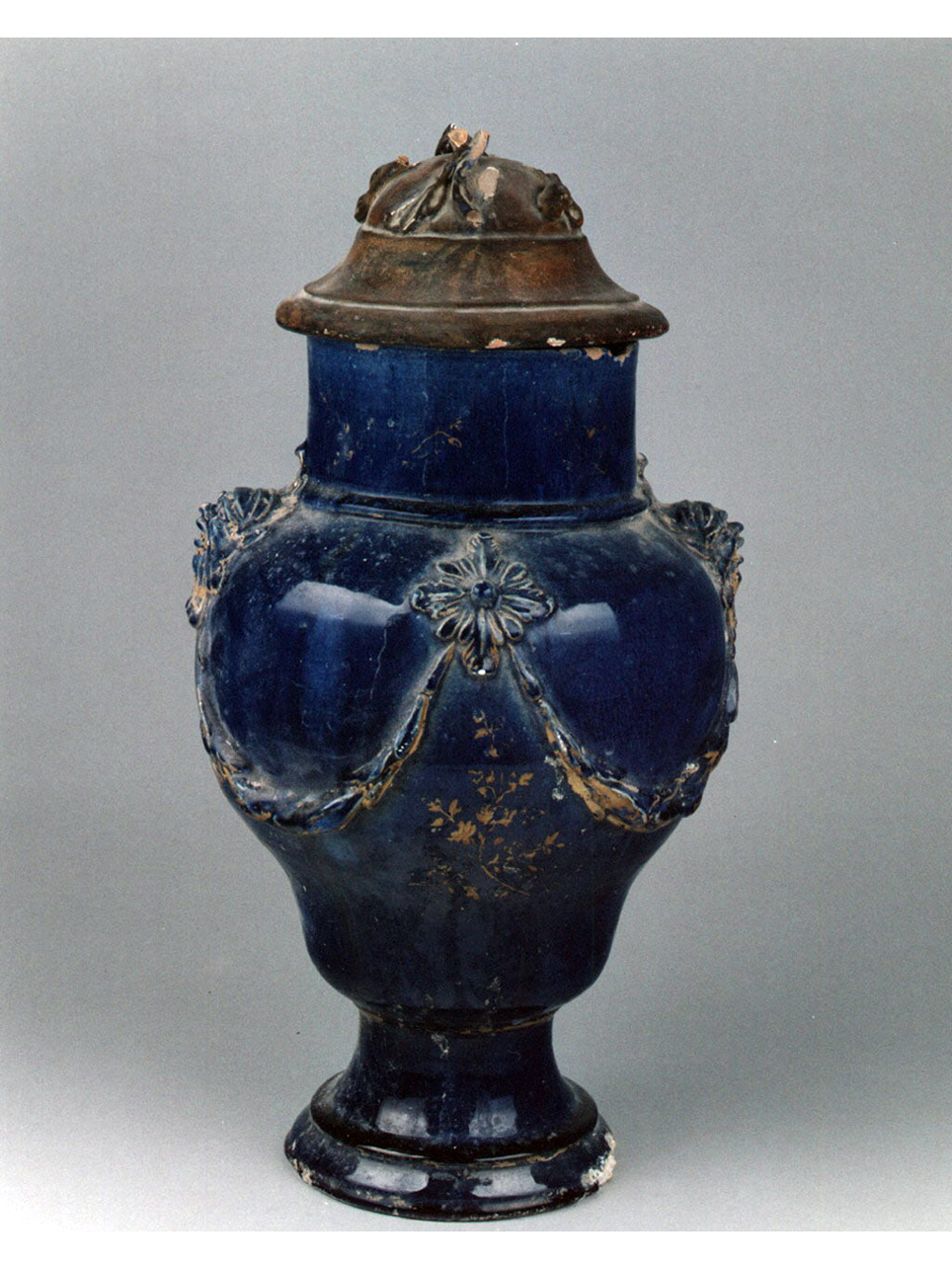 motivi decorativi floreali (vaso) - manifattura palermitana (sec. XVIII)