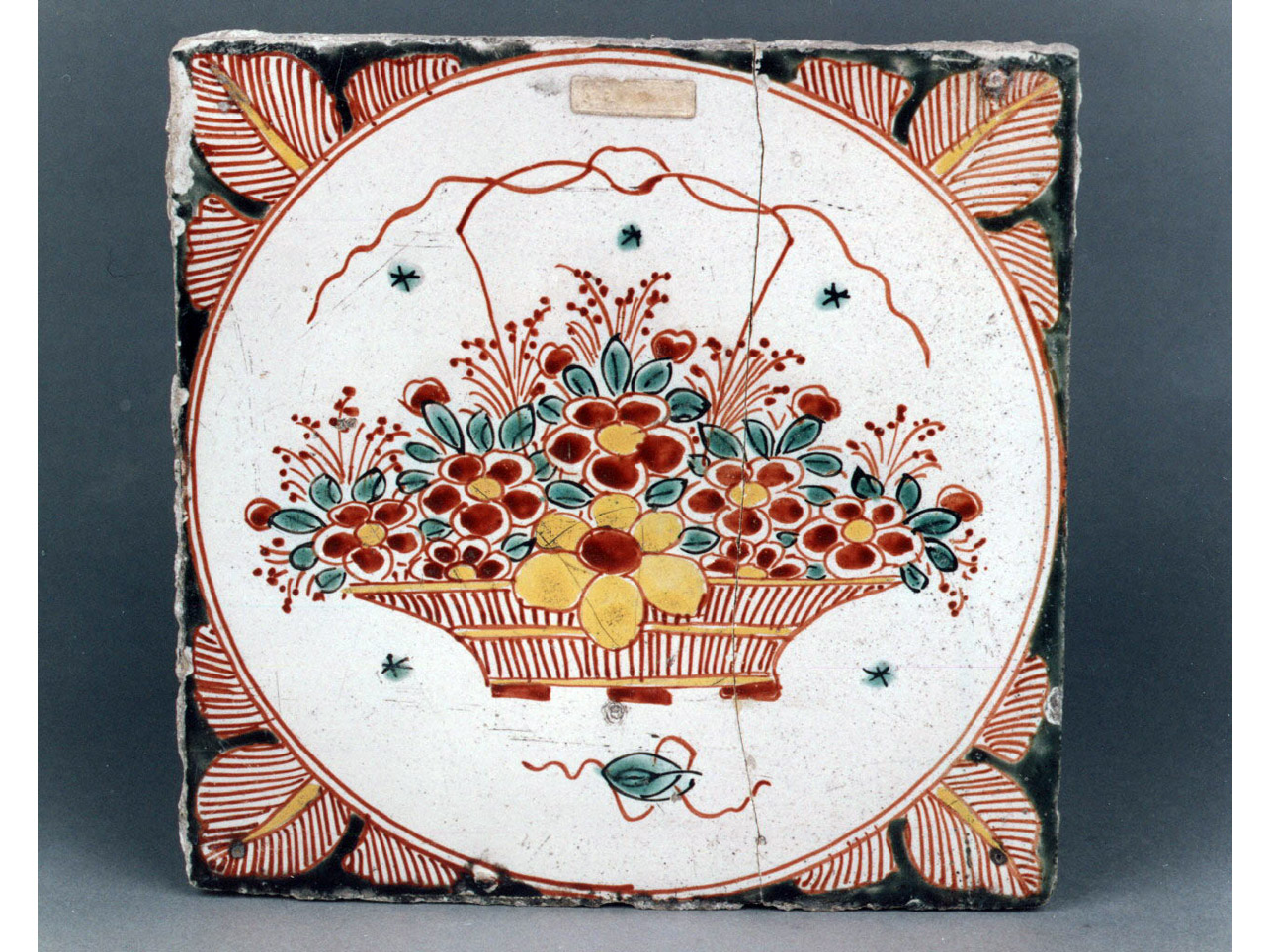 motivi decorativi floreali (mattonella) - manifattura di Delft (seconda metà sec. XVIII)