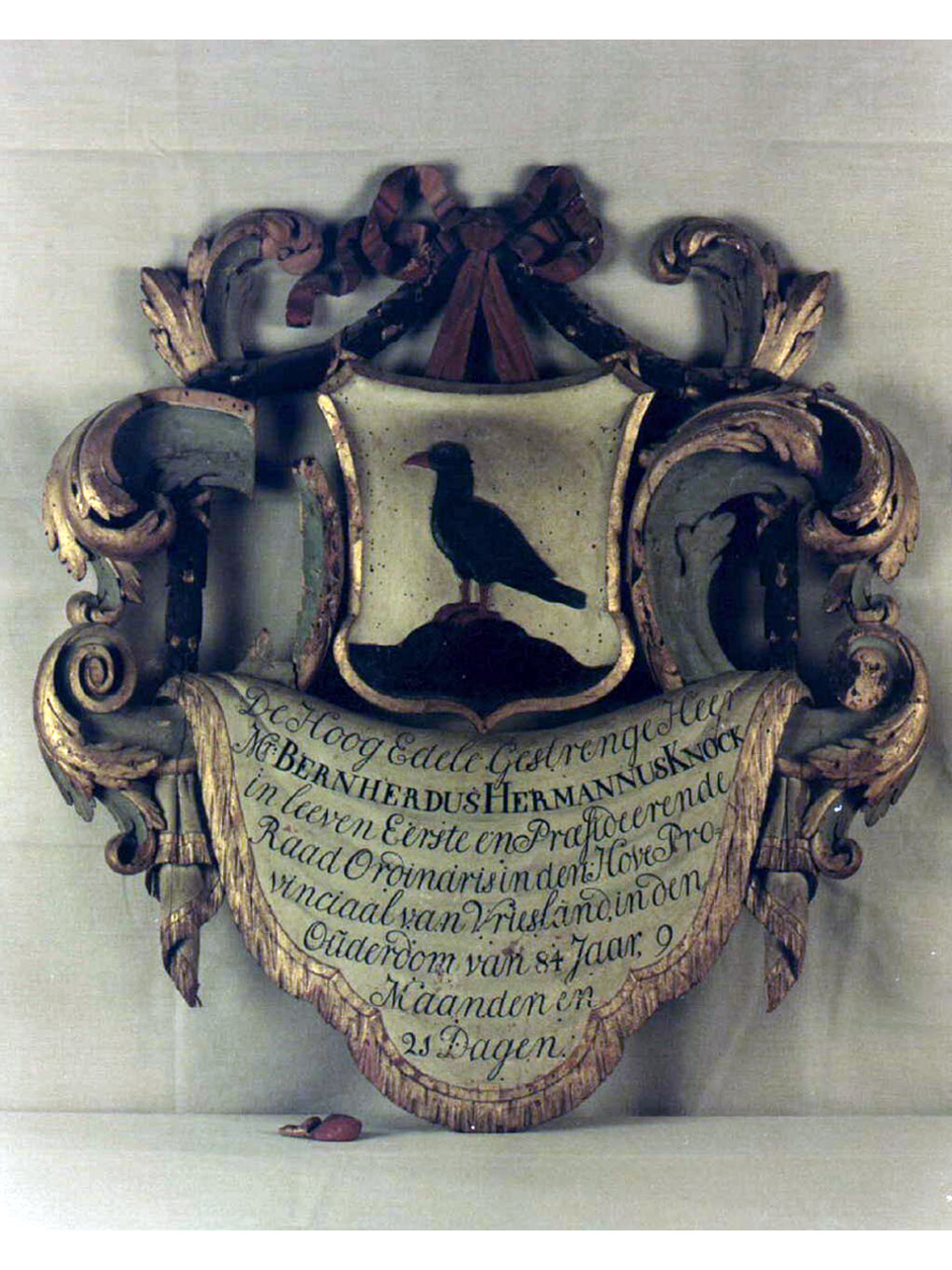 stemma gentilizio (targa) - bottega fiamminga (seconda metà sec. XVIII)