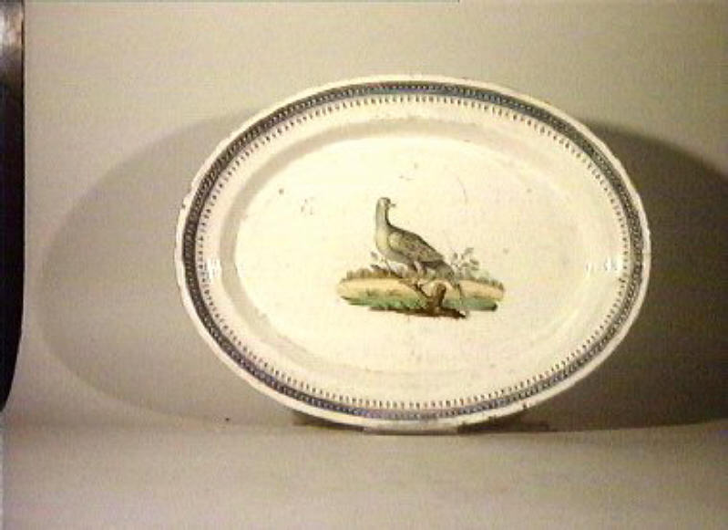 motivi decorativi vegetali e animali (piatto da portata) - manifattura Del Vecchio (sec. XIX)