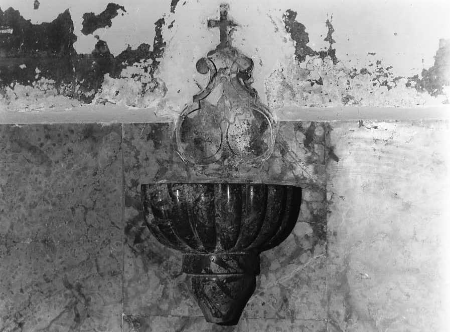 acquasantiera da parete - bottega campana (prima metà sec. XIX)