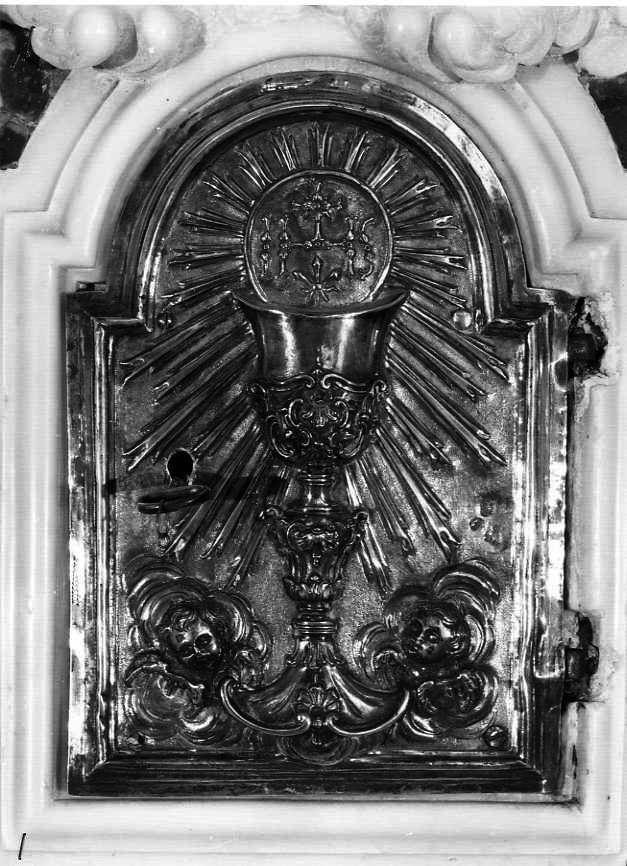 calice eucaristico (sportello di tabernacolo) - bottega campana (prima metà sec. XVIII)