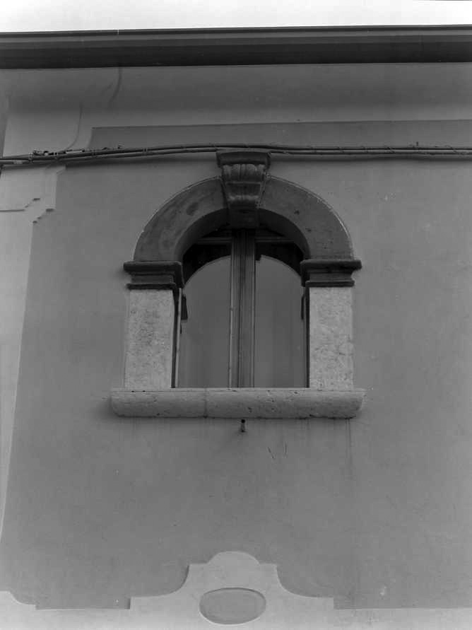mostra di finestra, serie - bottega campana (prima metà sec. XVIII)