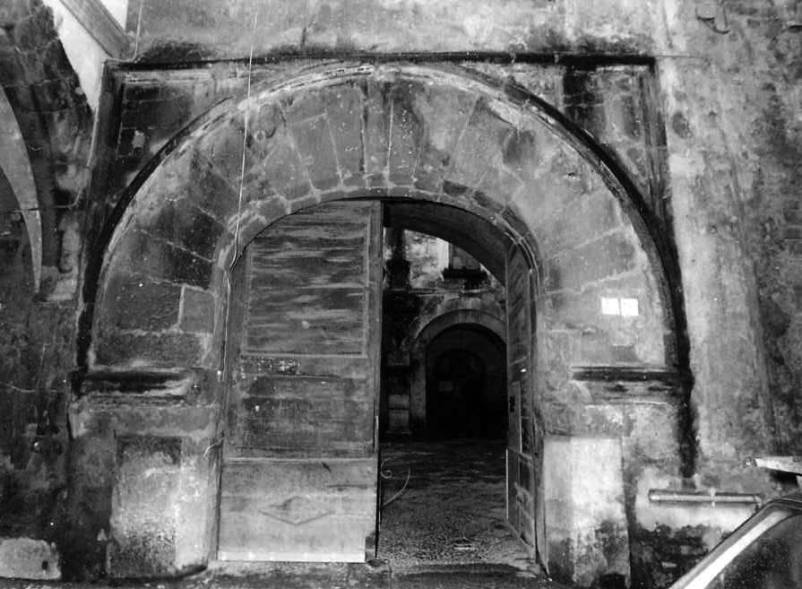 archivolto di portale - bottega campana (primo quarto sec. XII)