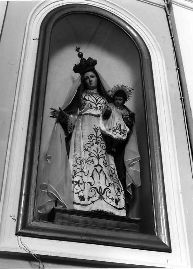 Madonna con Bambino (statua) - bottega campana (seconda metà sec. XIX)