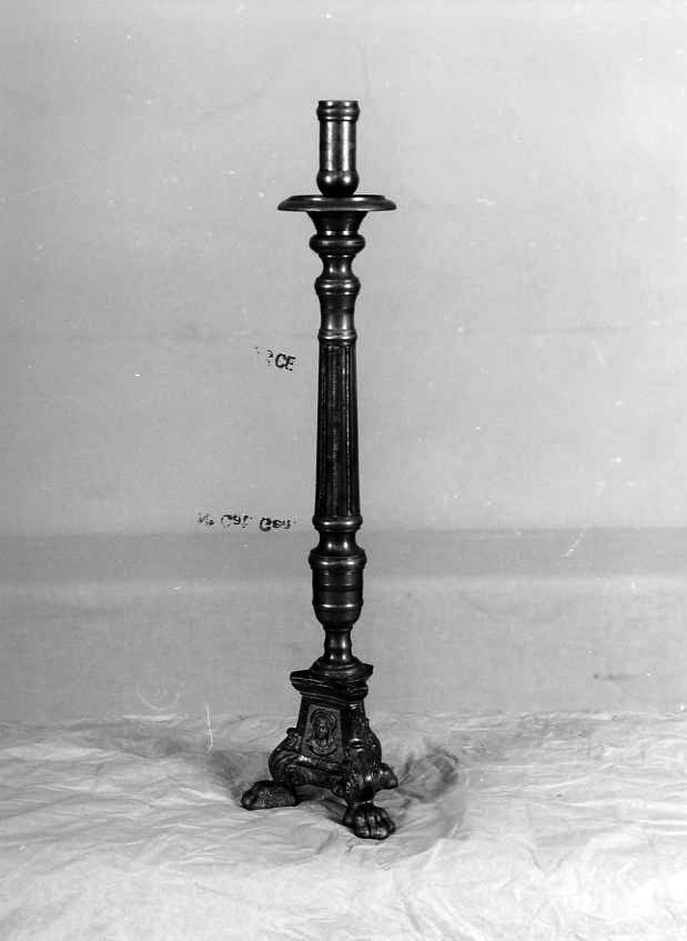 candeliere d'altare, serie - bottega campana (sec. XIX)