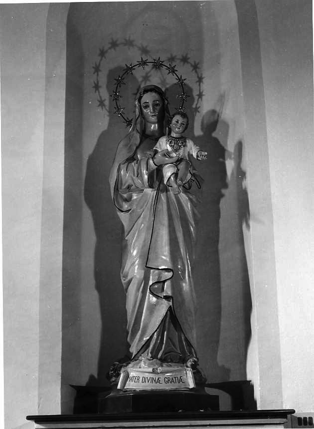 Madonna con Bambino (statua) - bottega campana (prima metà sec. XX)