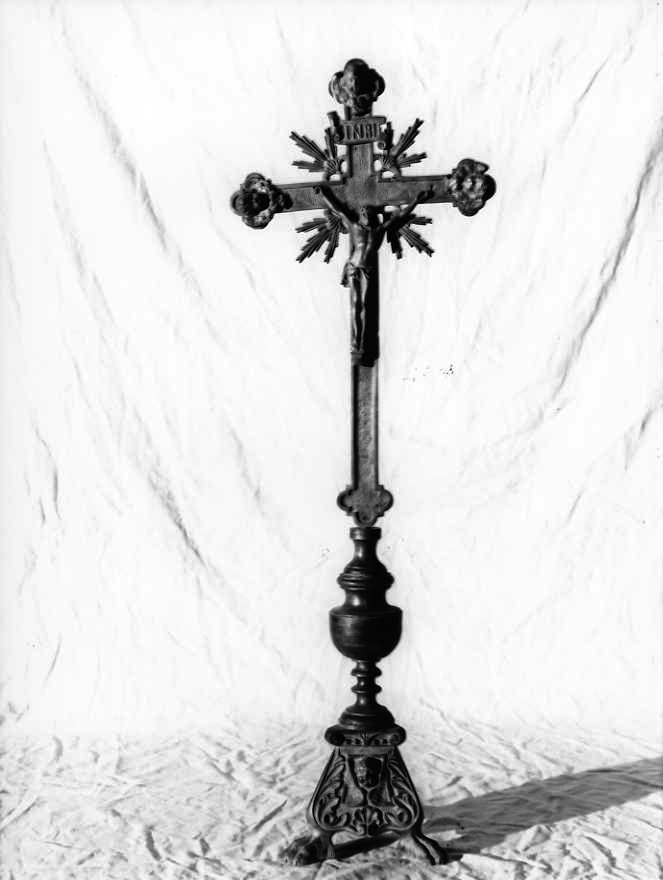 Cristo crocifisso (croce d'altare) - bottega campana (prima metà sec. XX)