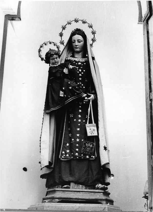 Madonna del Carmelo (statua) di Buccini Onofrio (seconda metà sec. XIX)