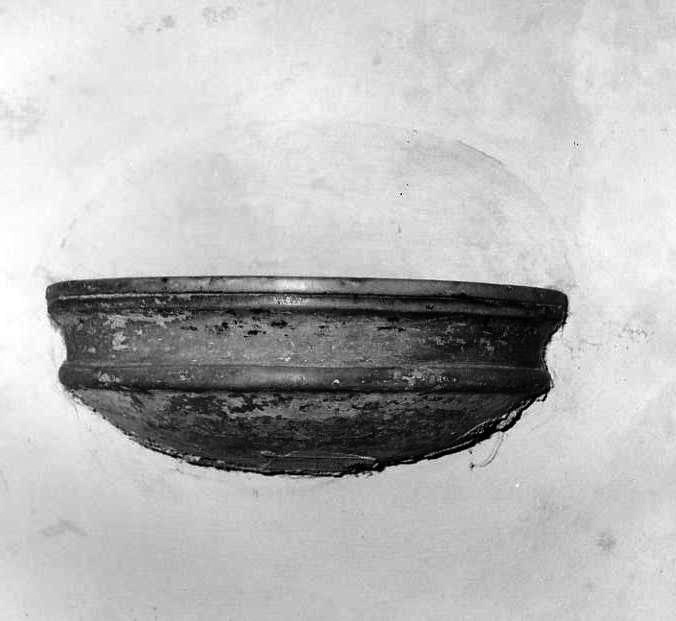 acquasantiera da parete - bottega campana (sec. XVIII)