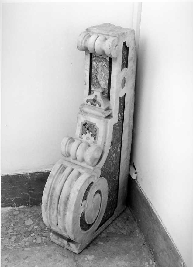 scultura, frammento - bottega campana (sec. XVIII)