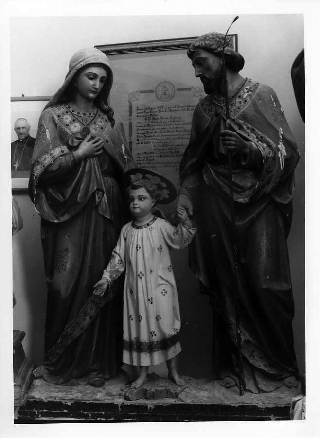 Madonna con Bambino e San Giuseppe (gruppo scultoreo) - bottega campana (sec. XX)
