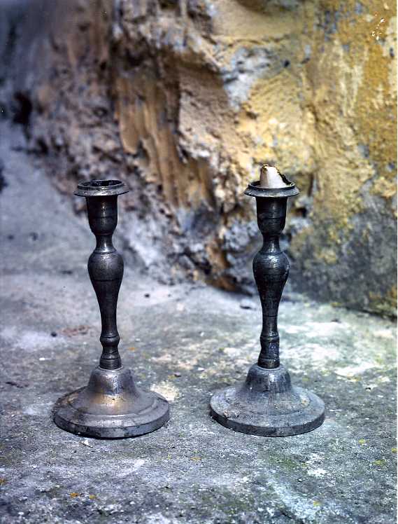 candelabro, serie - bottega campana (prima metà sec. XX)