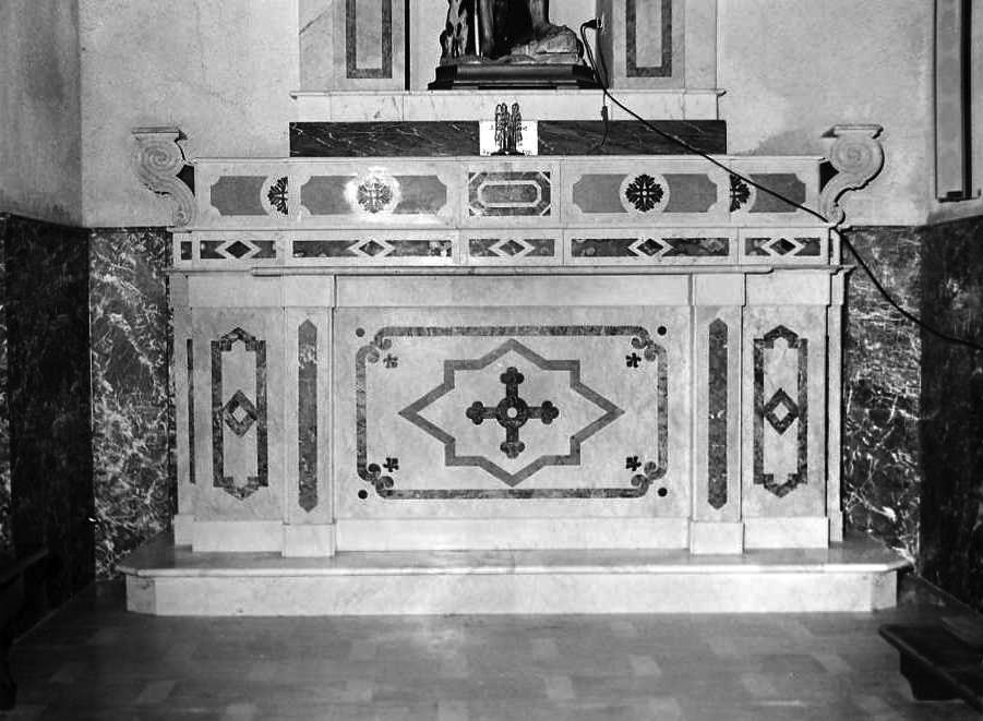 motivi decorativi geometrici (altare) - bottega napoletana (sec. XVIII)