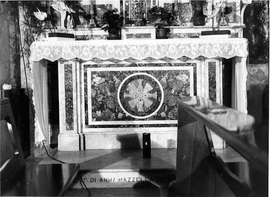 altare - a blocco - bottega campana (sec. XX)