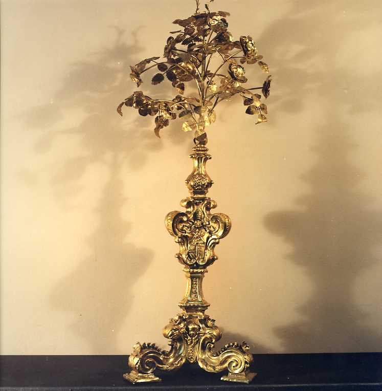 vaso d'altare con composizione floreale - produzione romana (sec. XVIII)