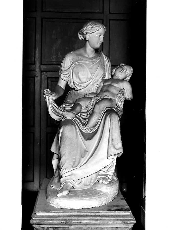 Amore materno (statua) di Russo Michelangelo (sec. XIX)