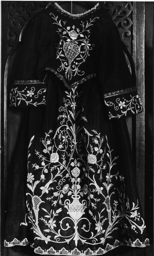 Madonna Addolorata (veste da statua) - manifattura campana (sec. XX)