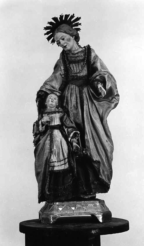 Maria Vergine bambina e Sant'Anna (scultura) - bottega campana (sec. XIX)