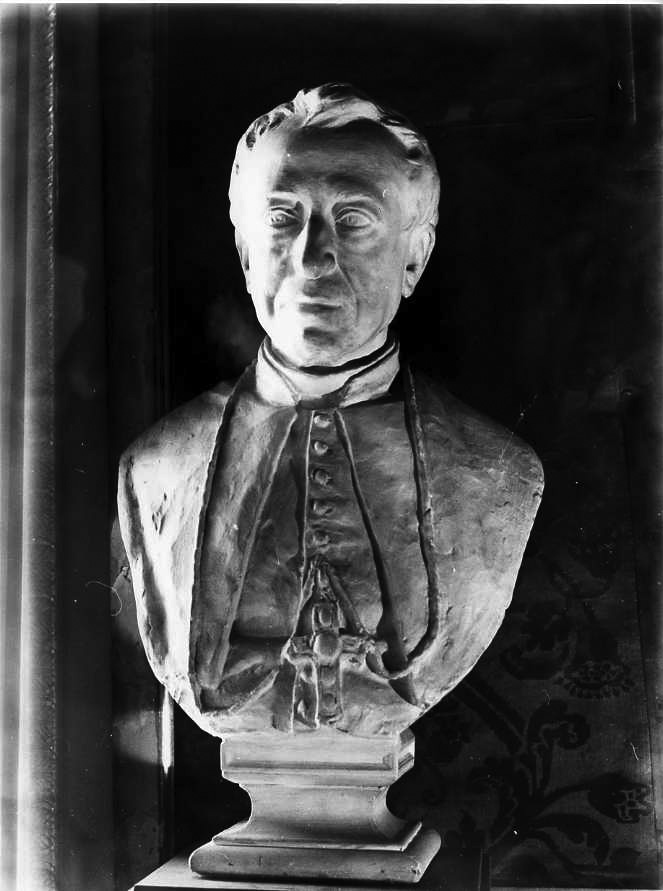 ritratto del cardinal Capecalatro (busto) di Buccini Onofrio (seconda metà sec. XIX)
